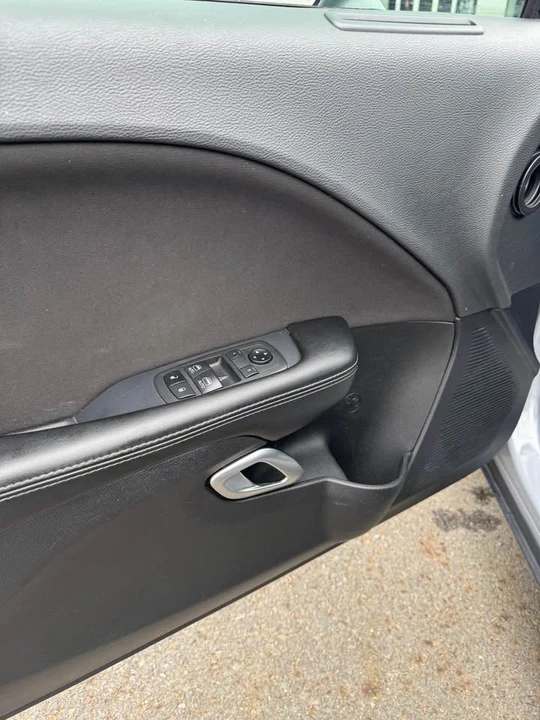 2020 Dodge Challenger 3rd Gen - Image 5 of 11