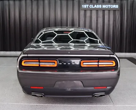 2020 Dodge Challenger SXT