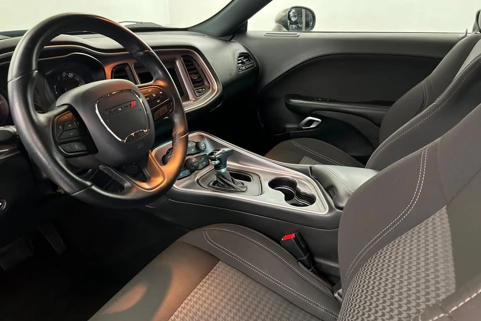 2020 Dodge Challenger 3rd Gen - Image 8 of 12