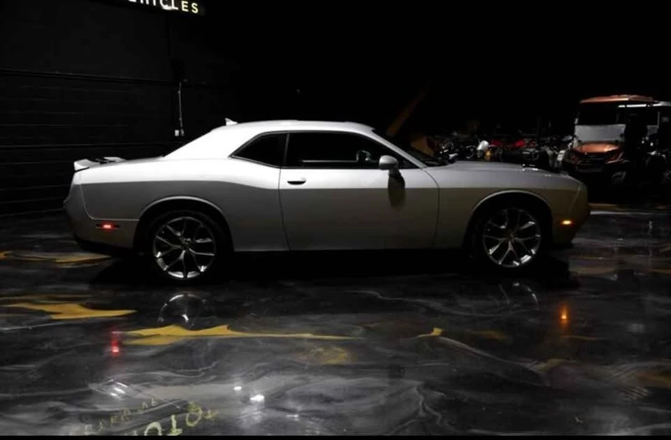 2020 Dodge Challenger 3rd Gen - Image 6 of 12