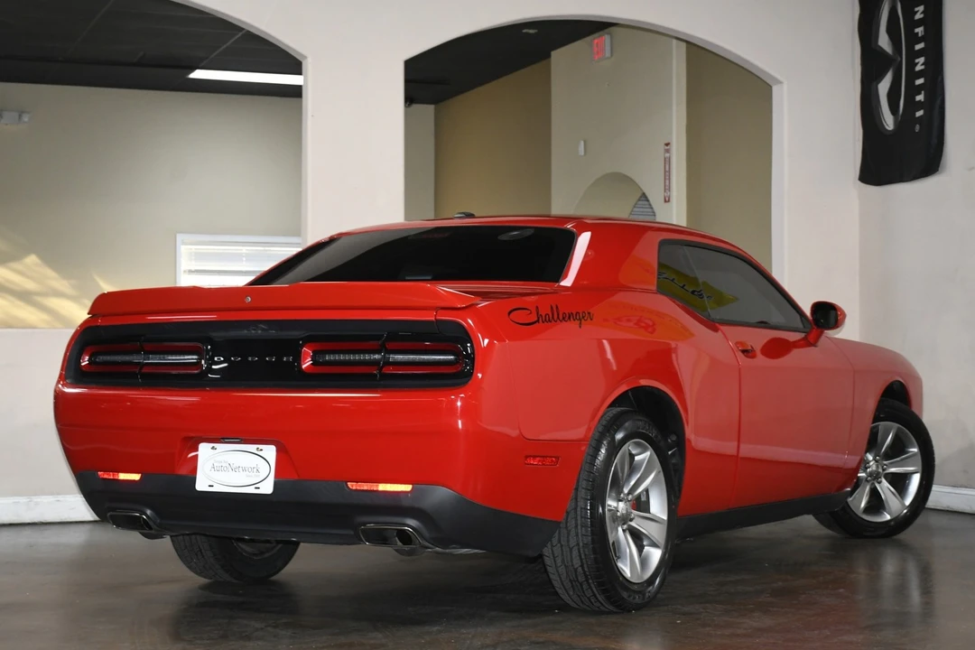 2020 Dodge Challenger 3rd Gen - Image 5 of 12