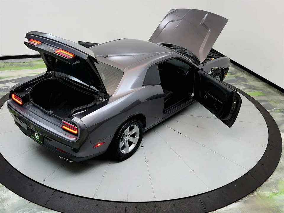 2020 Dodge Challenger 3rd Gen - Image 19 of 31