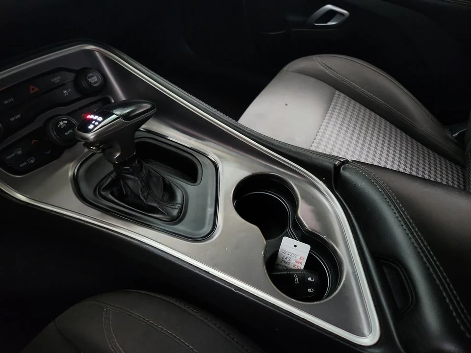 2020 Dodge Challenger 3rd Gen - Image 29 of 31
