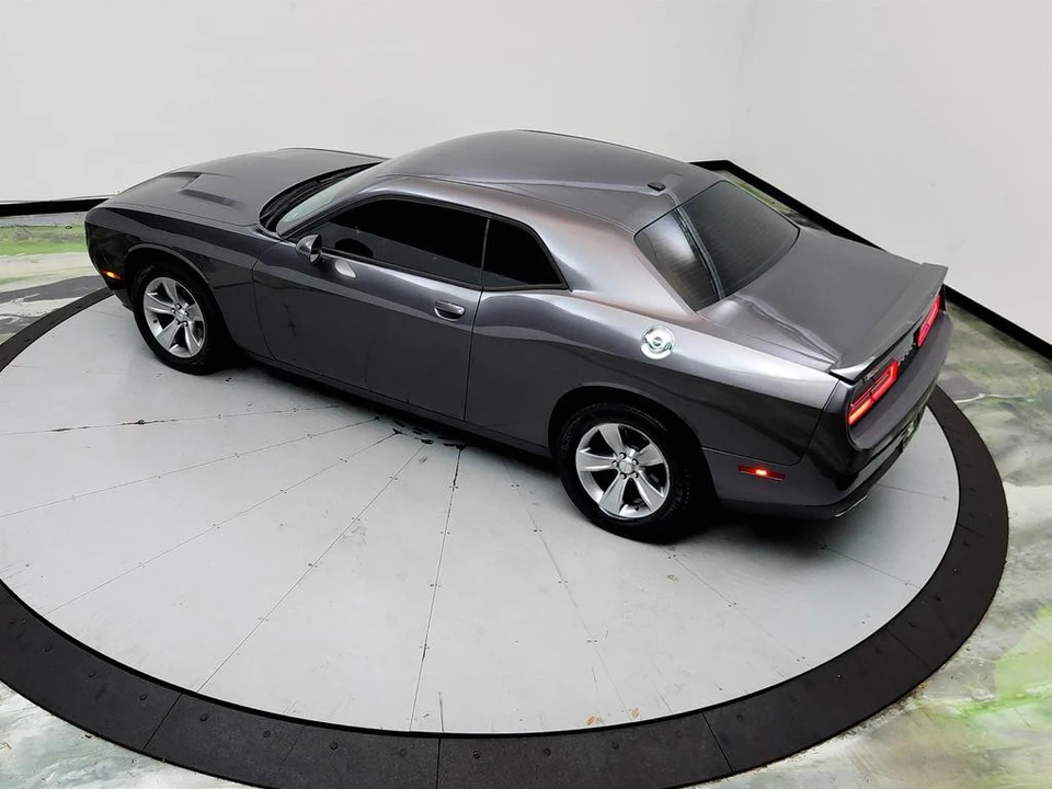 2020 Dodge Challenger 3rd Gen - Image 16 of 31