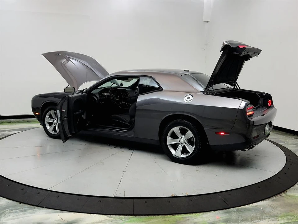 2020 Dodge Challenger 3rd Gen - Image 12 of 31