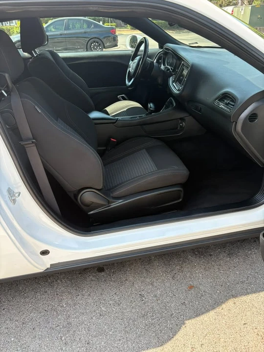 2020 Dodge Challenger 3rd Gen - Image 16 of 17