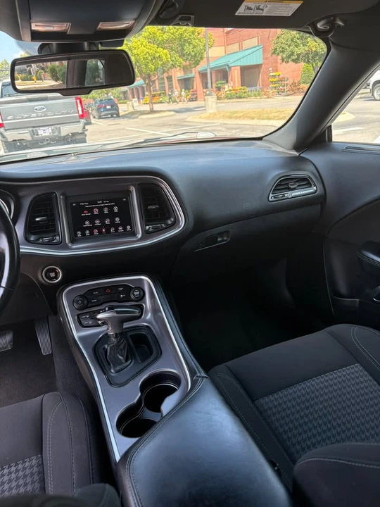 2020 Dodge Challenger 3rd Gen - Image 13 of 17
