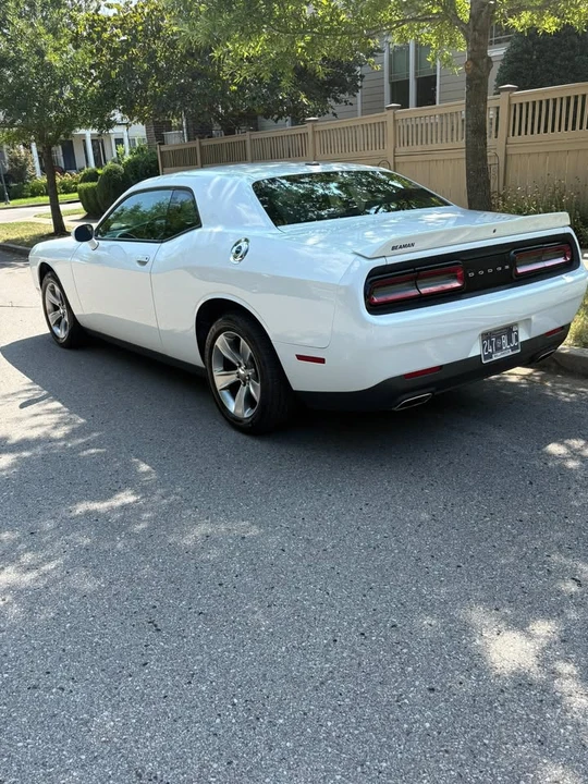 2020 Dodge Challenger 3rd Gen - Image 6 of 17