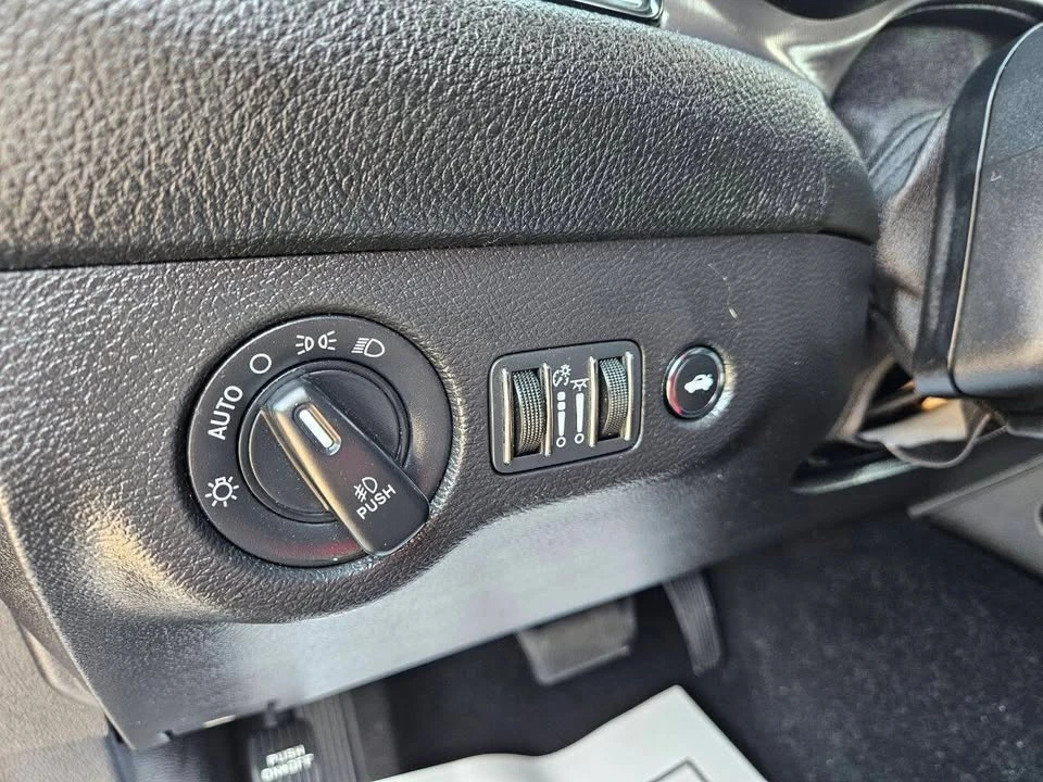 2020 Dodge Challenger 3rd Gen - Image 15 of 20