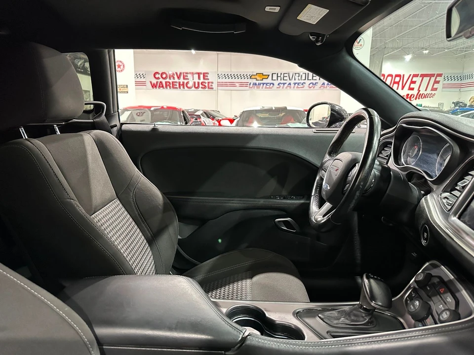 2020 Dodge Challenger 3rd Gen - Image 15 of 21