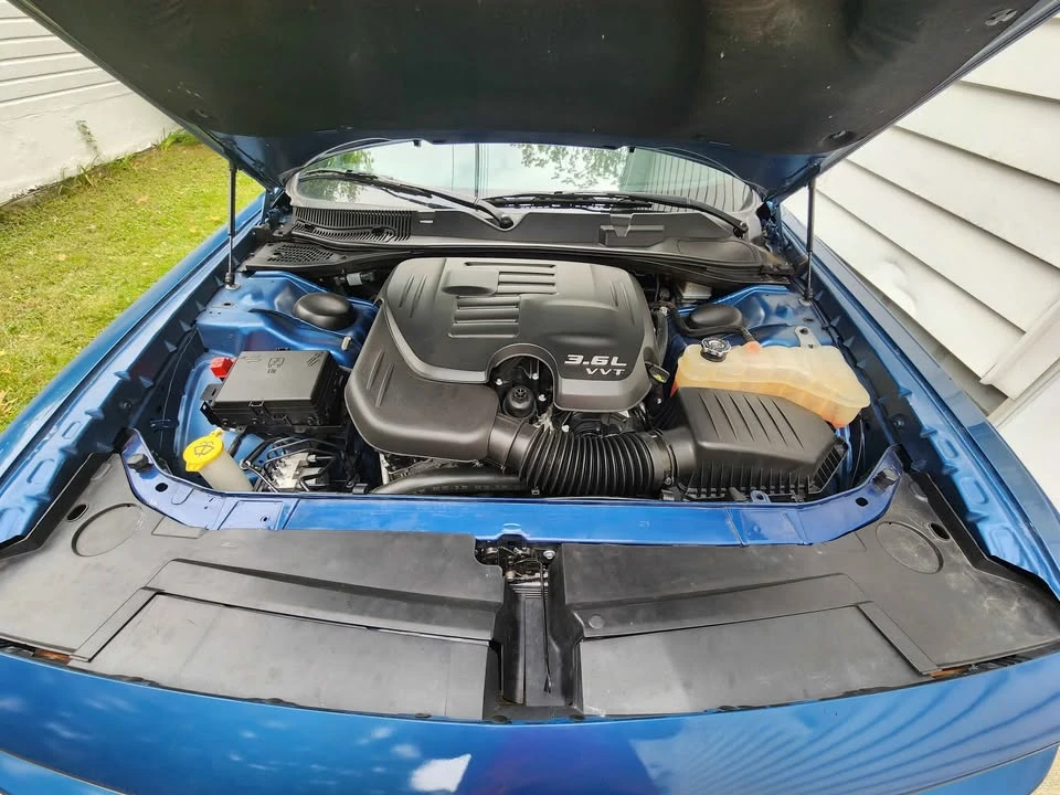 2020 Dodge Challenger 3rd Gen - Image 5 of 10