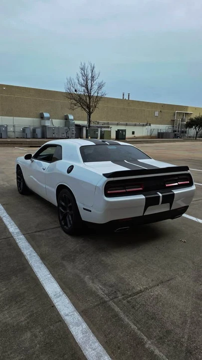 2020 Dodge Challenger 3rd Gen - Image 4 of 9