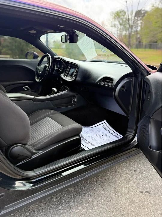 2020 Dodge Challenger 3rd Gen - Image 16 of 18