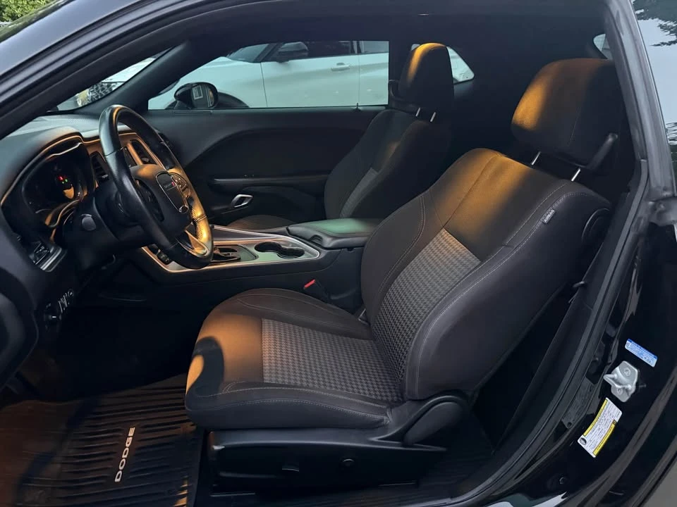 2020 Dodge Challenger 3rd Gen - Image 8 of 12