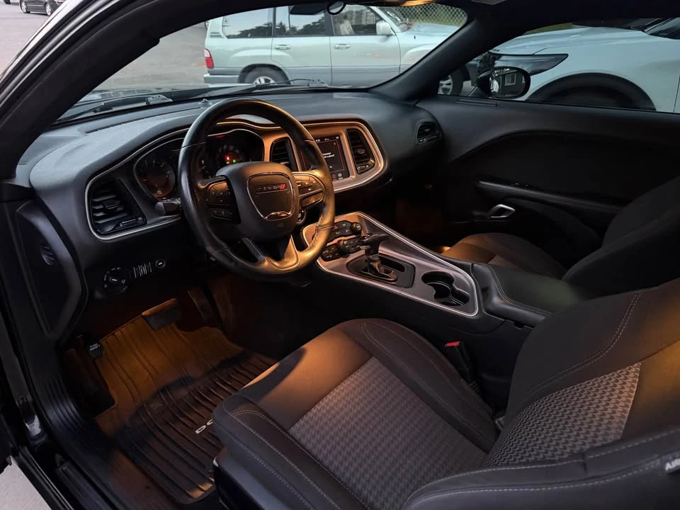 2020 Dodge Challenger 3rd Gen - Image 9 of 12