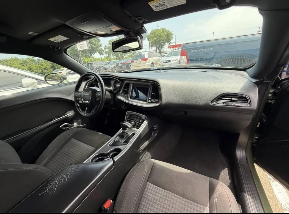 2020 Dodge Challenger 3rd Gen - Image 10 of 11