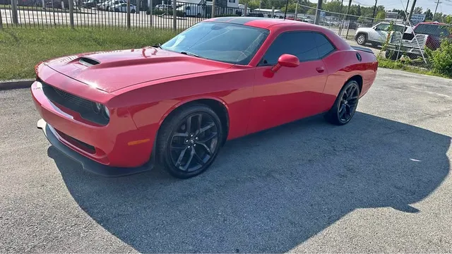 2020 Dodge Challenger SXT Coupe 2D