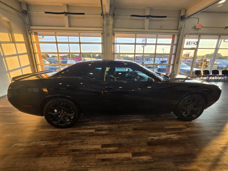 2020 Dodge Challenger 3rd Gen - Image 5 of 12