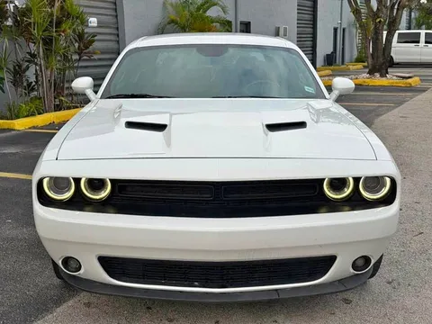 2020 Dodge Challenger SXT Coupe 2D