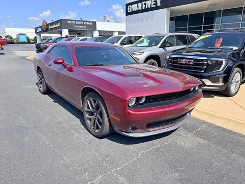 2020 Dodge Challenger SXT Coupe 2D