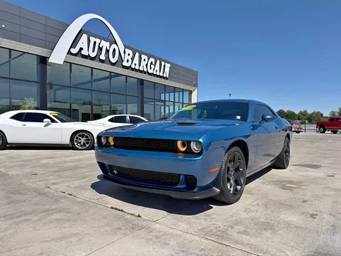 2020 Dodge Challenger SXT Coupe 2D