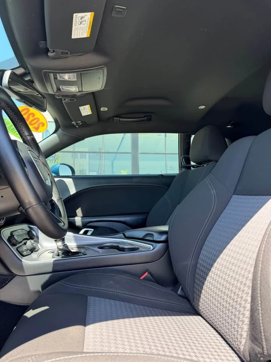 2020 Dodge Challenger 3rd Gen - Image 5 of 10