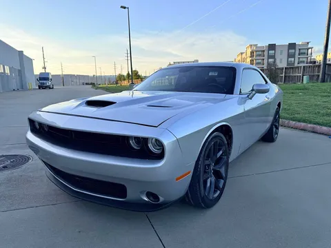 2020 Dodge Challenger SXT Coupe 2D