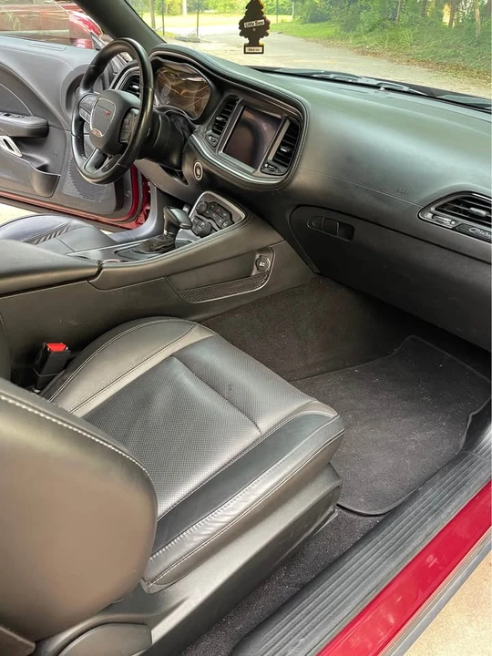 2020 Dodge Challenger 3rd Gen - Image 13 of 19