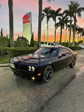 2020 Dodge Challenger SXT Coupe 2D