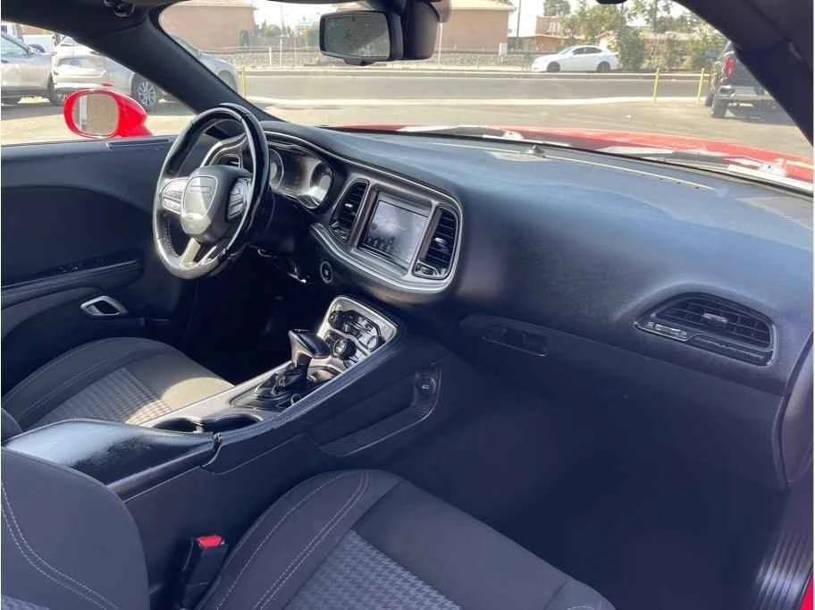 2020 Dodge Challenger 3rd Gen - Image 9 of 15