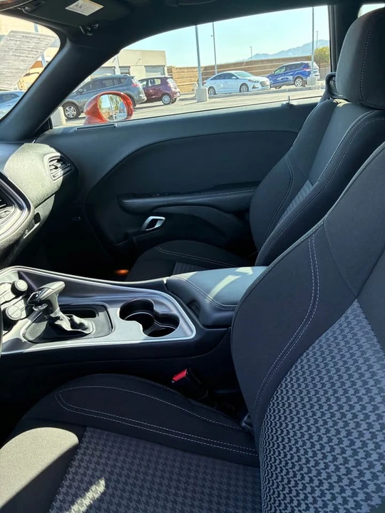 2020 Dodge Challenger 3rd Gen - Image 4 of 8