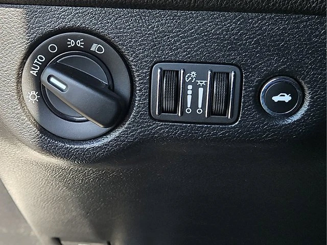 2020 Dodge Challenger 3rd Gen - Image 18 of 20