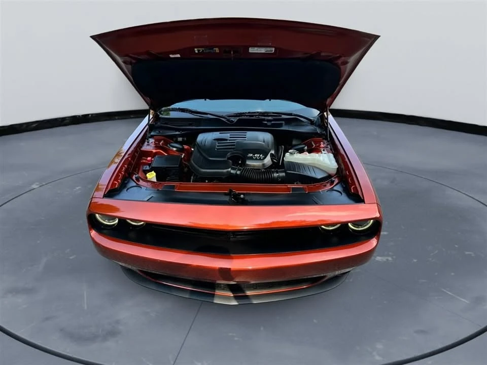 2020 Dodge Challenger 3rd Gen - Image 9 of 14