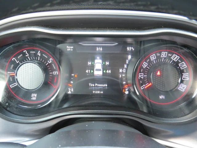2020 Dodge Challenger 3rd Gen - Image 9 of 16