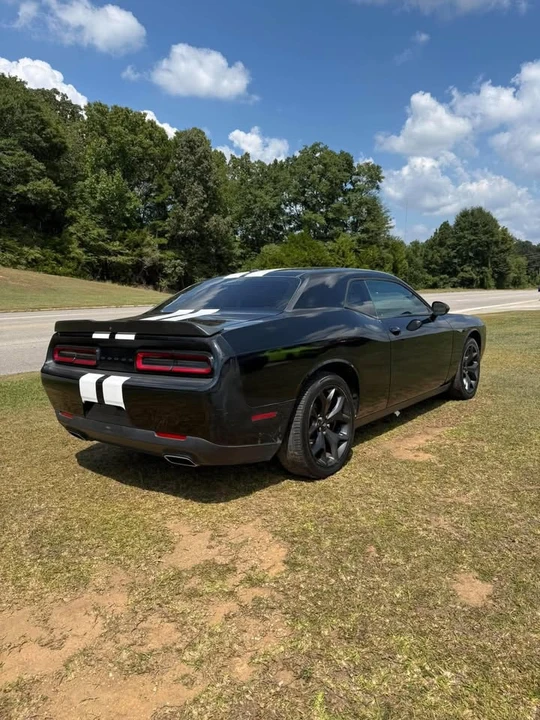 2020 Dodge Challenger 3rd Gen - Image 10 of 16