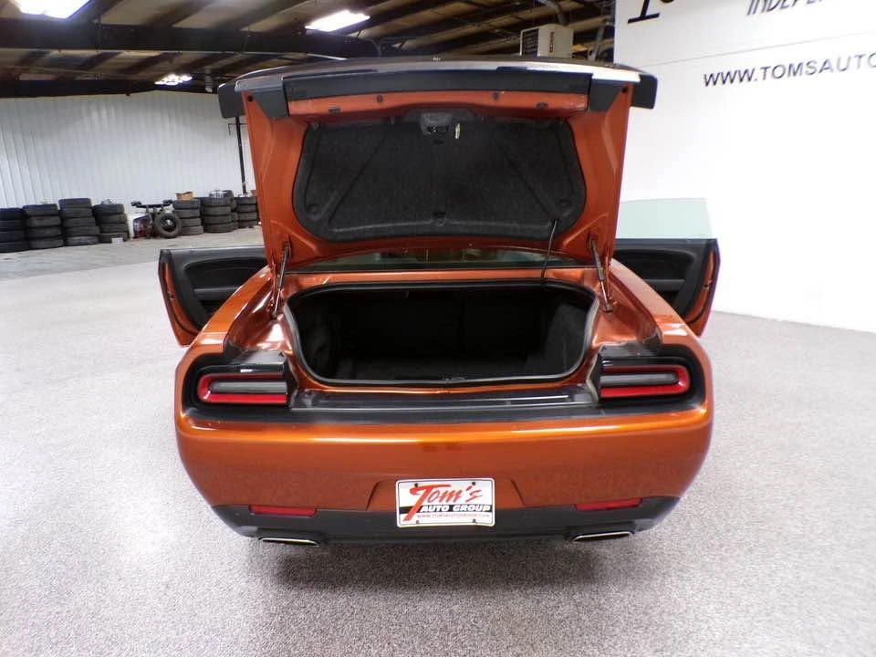 2020 Dodge Challenger 3rd Gen - Image 10 of 19