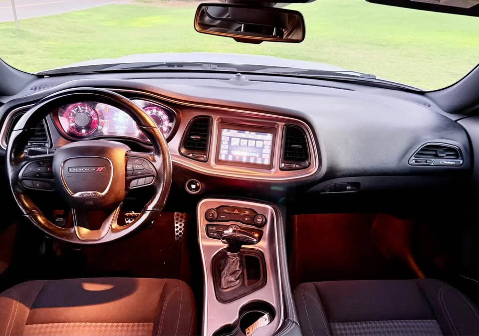 2020 Dodge Challenger 3rd Gen - Image 14 of 20
