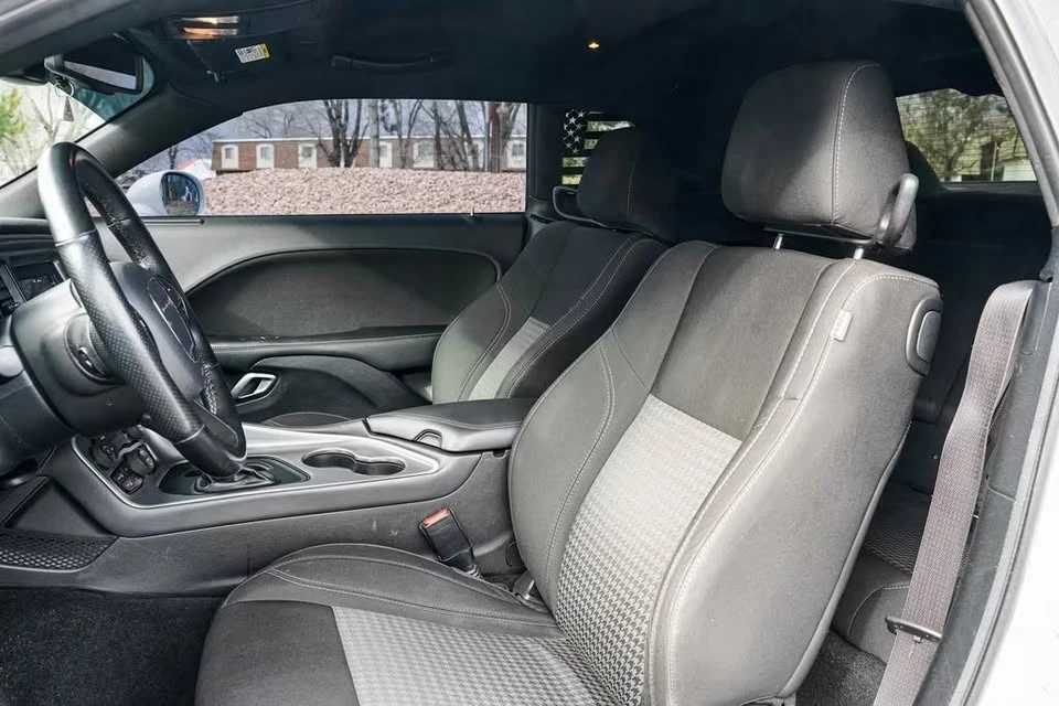 2020 Dodge Challenger 3rd Gen - Image 8 of 13