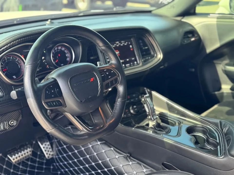 2020 Dodge Challenger - Image 11 of 20