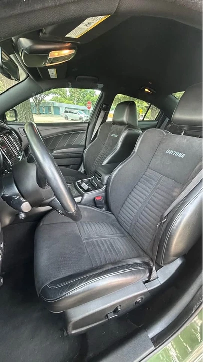 2020 Dodge Charger 8th Gen - Image 9 of 10