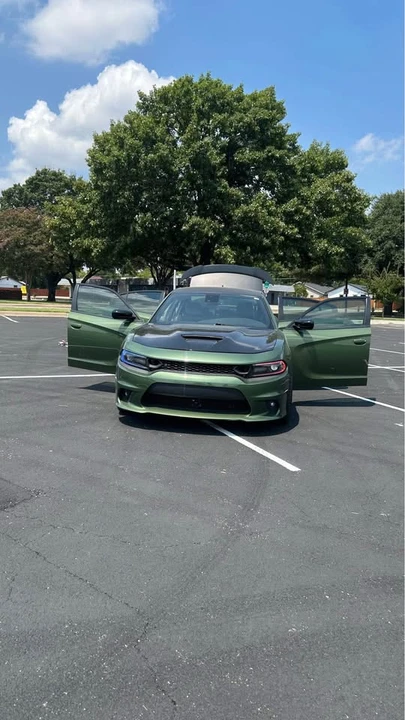 2020 Dodge Charger 8th Gen - Image 8 of 10
