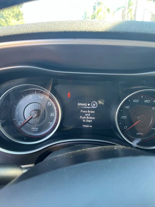 2020 Dodge Charger 7th Gen - Image 6 of 8