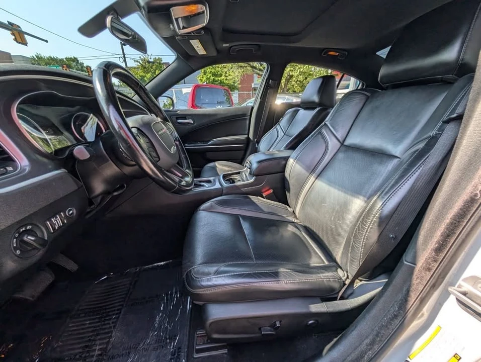 2020 Dodge Charger 7th Gen - Image 11 of 16