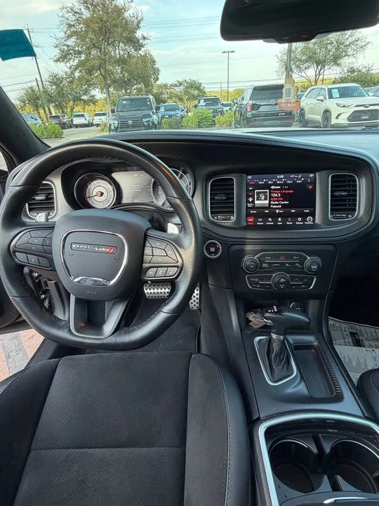 2020 Dodge Charger 7th Gen - Image 8 of 17