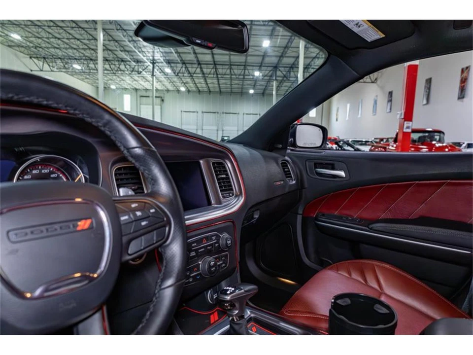2020 Dodge Charger 7th Gen - Image 13 of 31