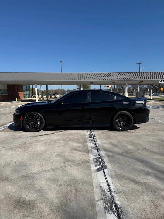 2020 Dodge Charger - Image 2 of 19