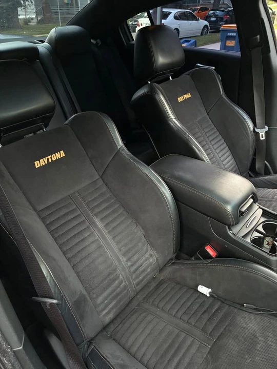 2020 Dodge Charger 7th Gen - Image 6 of 8