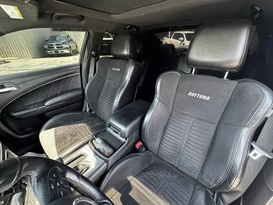 2020 Dodge Charger 7th Gen - Image 6 of 6