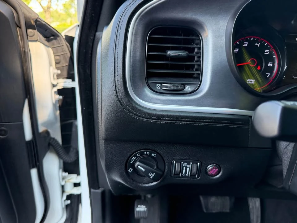 2020 Dodge Charger 7th Gen - Image 16 of 20