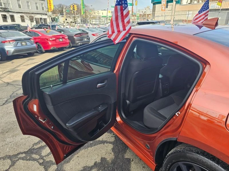 2020 Dodge Charger 7th Gen - Image 10 of 12